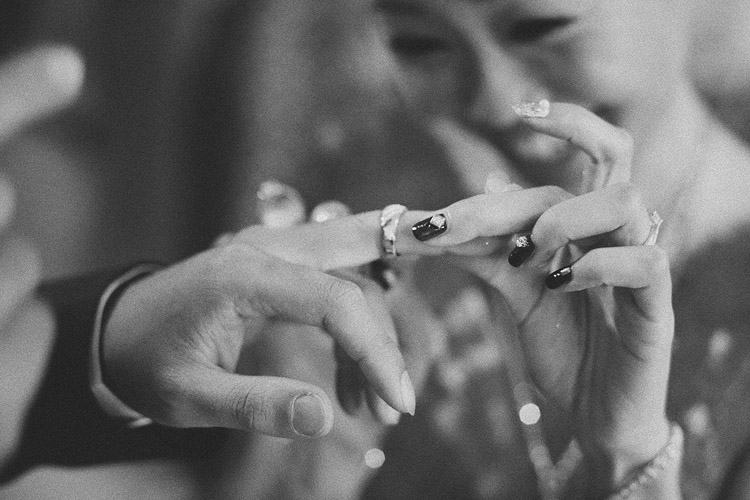 婚禮攝影-戴戒指