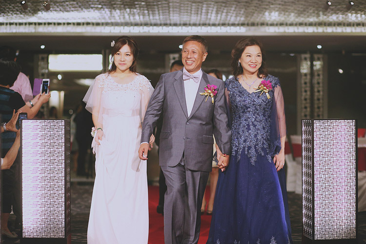 底片婚攝,婚禮攝影,婚禮攝影師推薦,台北婚攝,台北婚攝推薦,婚禮紀錄,電影風格,進場